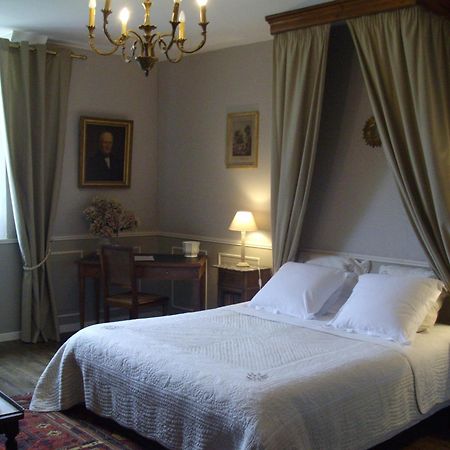 Manoir De La Baronnie Bed & Breakfast แซ็งต์มาโล ภายนอก รูปภาพ